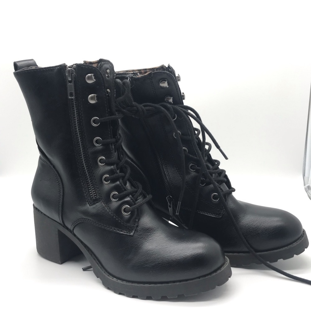 Sun and Stone Women’s Black Boots